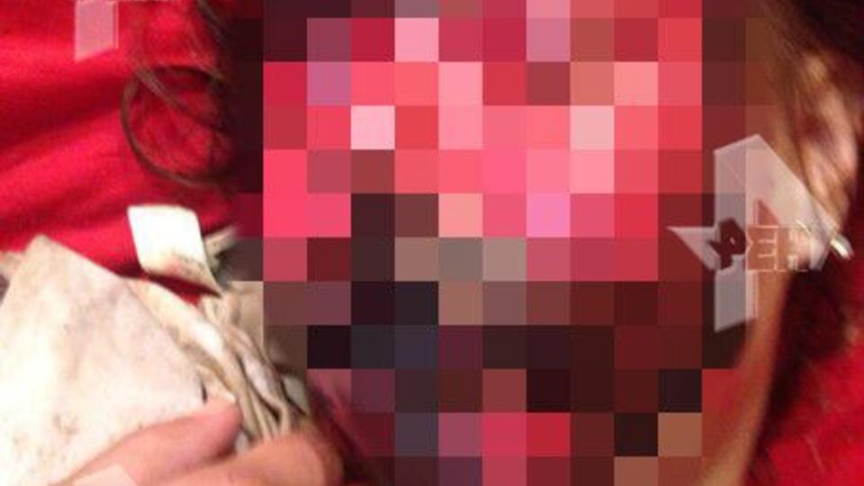 Мачо выложили в интернет кадры любовниц с обнаженными сосками