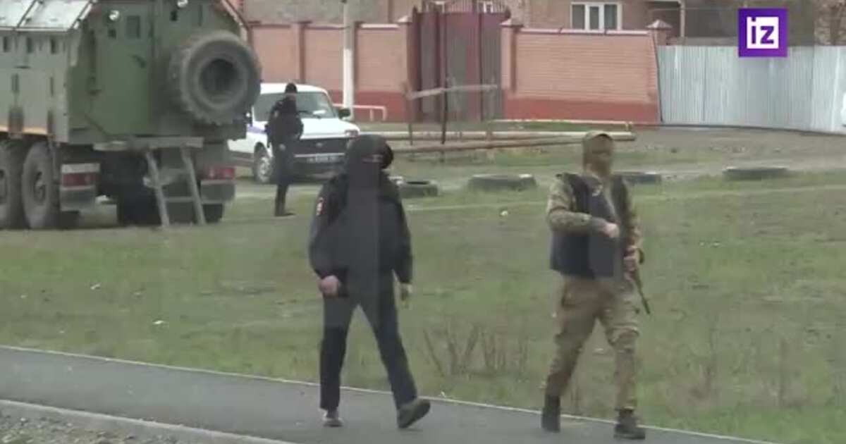 Видео где террористы расстреливают людей в крокусе