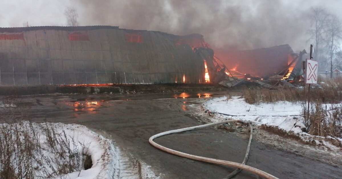 Пожар в подмосковье сейчас на мебельной фабрике