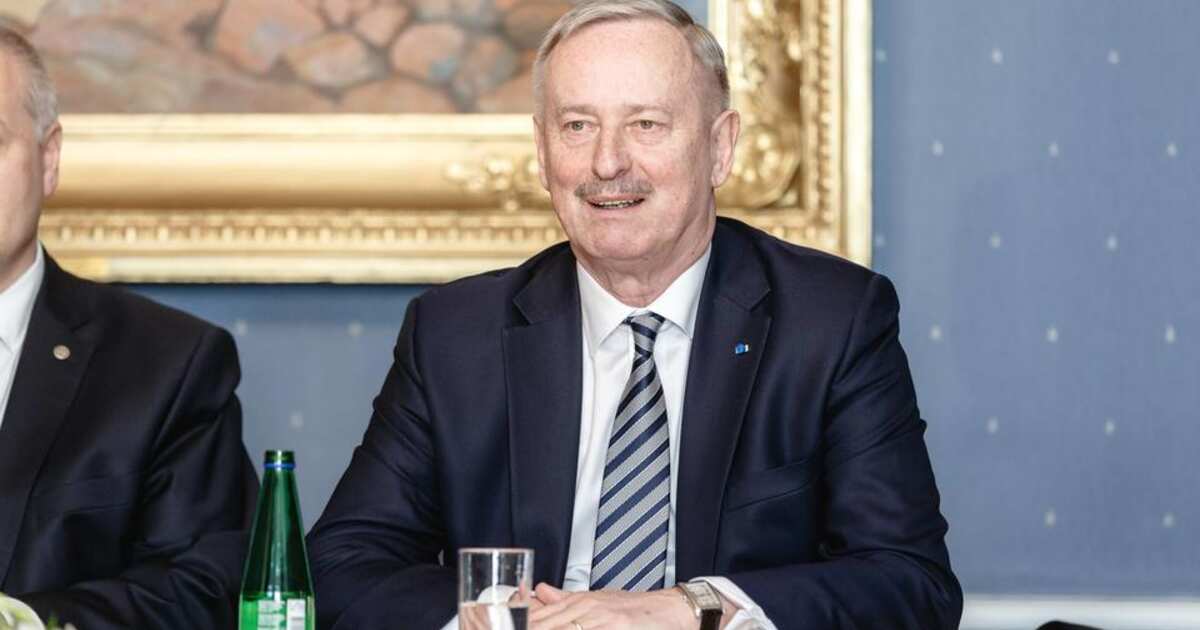 От мертвого осла уши: кто хочет раздербанить российские территории — дмитрий родионов - мнение эксперта рен тв