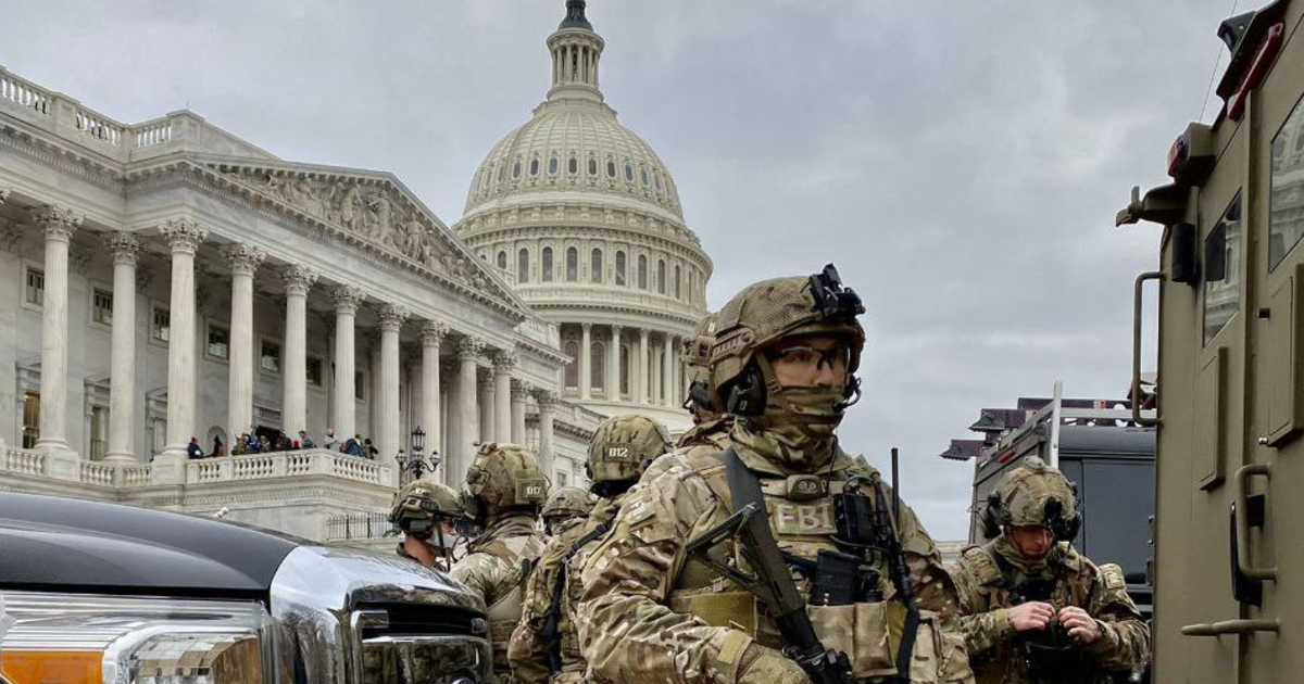В Вашингтоне эвакуировали штаб Демократической партии США — 07.01.2021 — В мире на РЕН ТВ