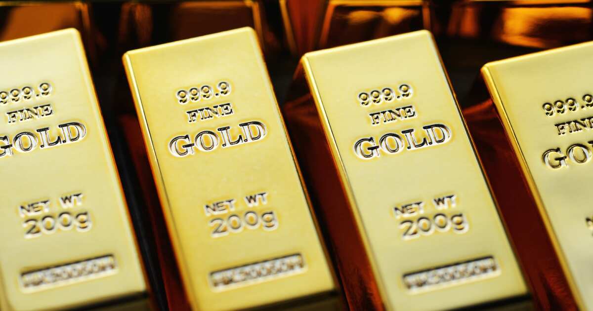 Грамм золота в узбекистане. Узбекистанское золото. Слитки золота Узбекистан. Монетарное золото. Золотовалютные резервы.