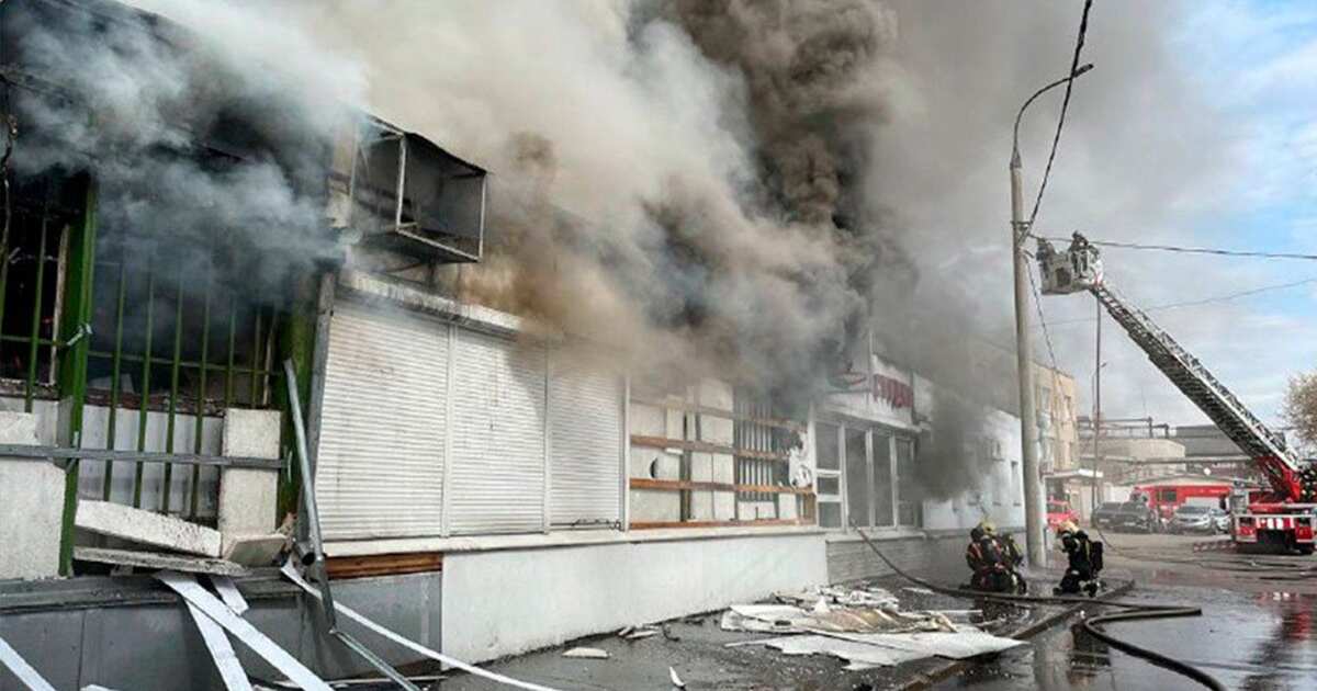 Пожар на бережковской набережной фото Пожар в кафе на западе Москвы ликвидирован - 17.04.2023 - В России на РЕН ТВ