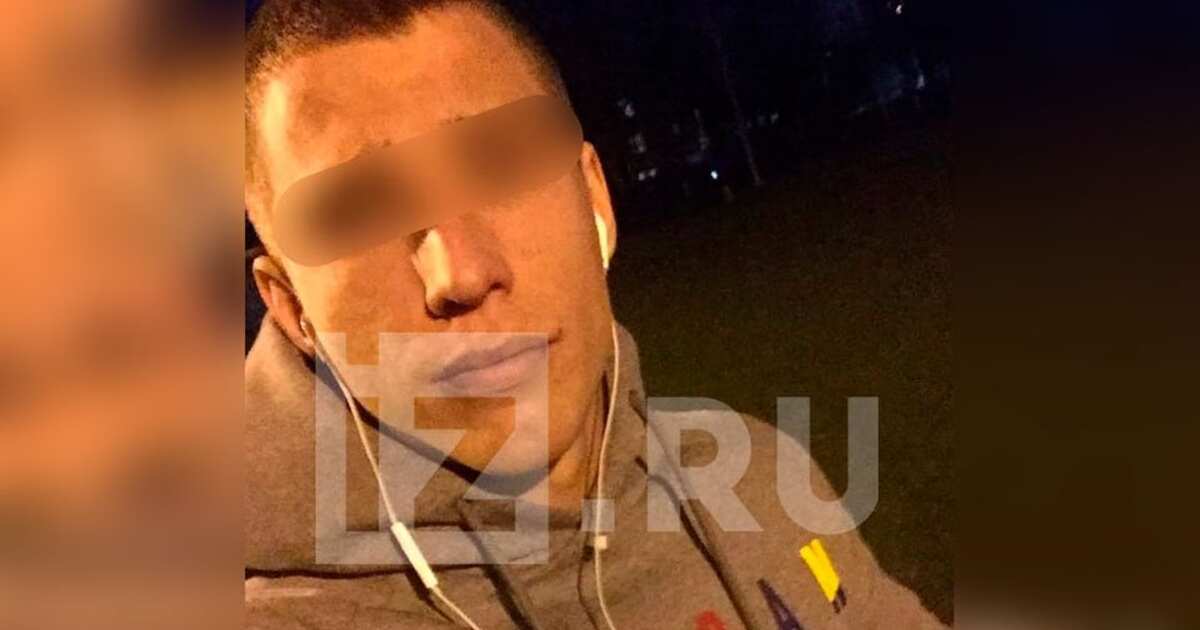 Человек. Человек. В москве зарезали 24 парня. Нож на куртке. В москве застрелили бизнесмена.