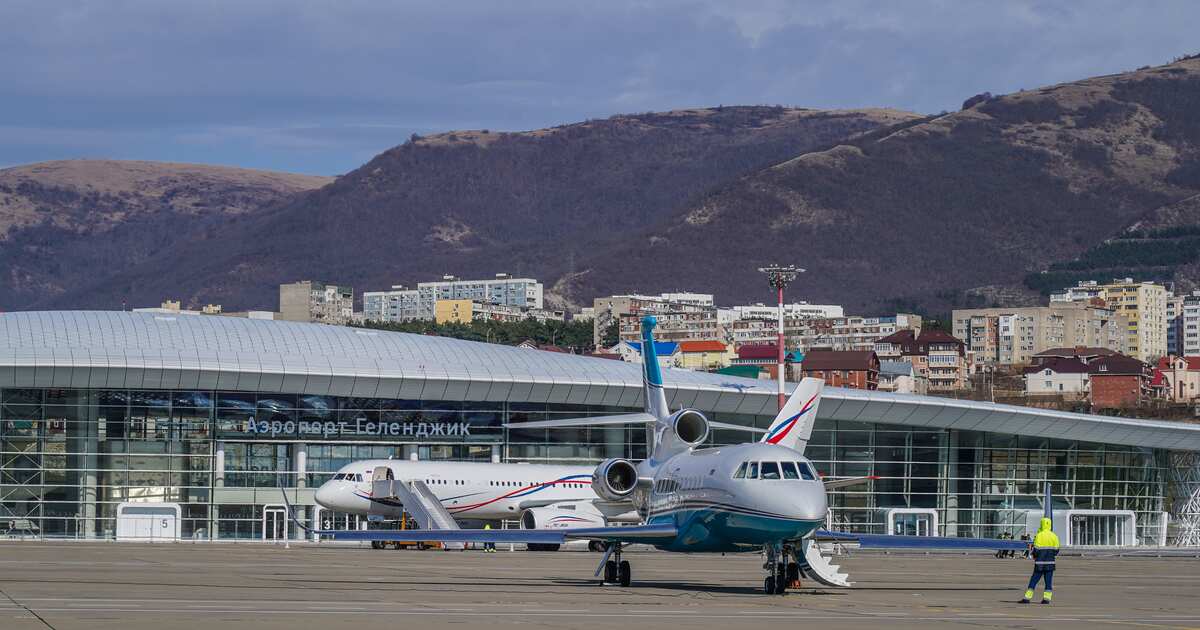 Аэропорта 11. Аэропорт Киргизии. Аэропорт Таджикистан. Kyrgyzstan Airport 11. Росавиация продлила режим ограничения полетов в 11 аэропортов России.