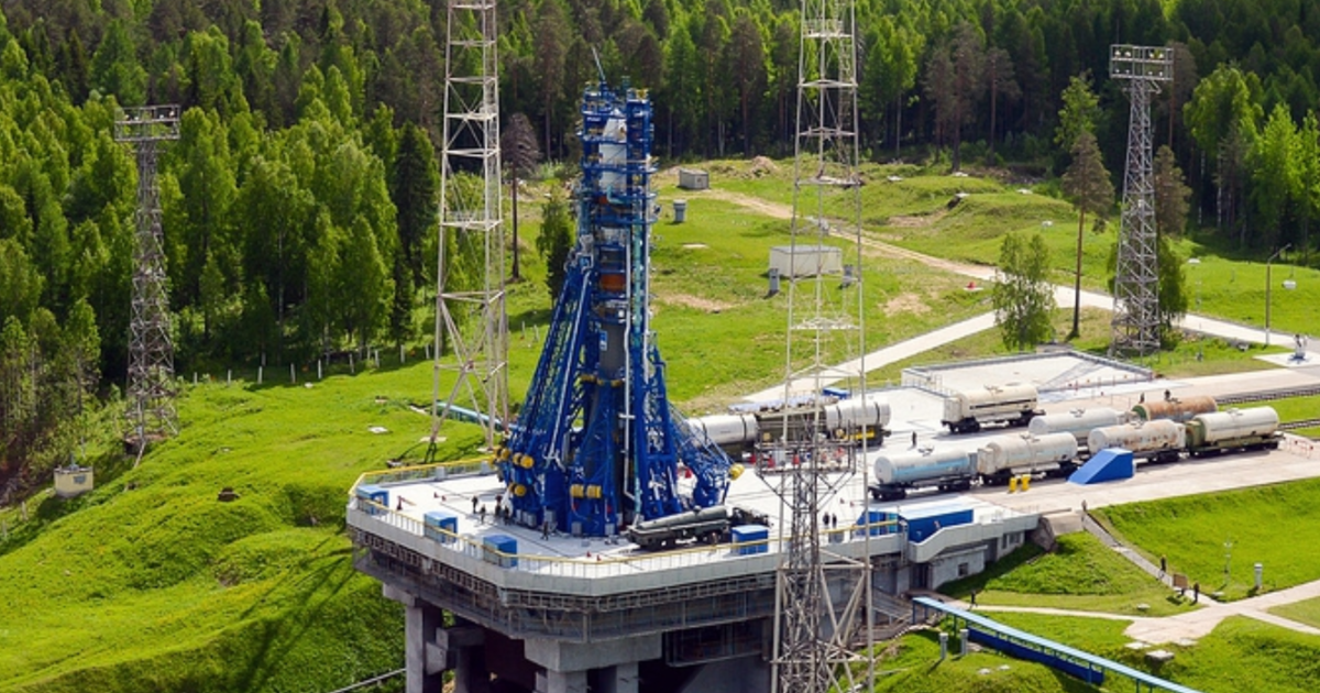 Космодром на территории европейского севера. Мирный космодром Плесецк. Стартовый комплекс Союз Плесецк. Ракета космодром Плесецк. Космодром "Плесецк" (г. Мирный).