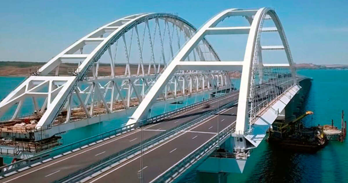 Хороший мост. Крымский мост. Большой Крымский мост. Крымский мост снизу. Крымский мост Архитектор.