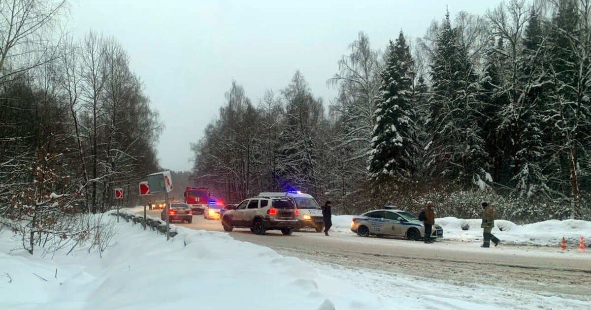 20 декабря 2019. Авария деревня Равилово. Авария маршрутки сегодня Мытищи. Авария в Мытищах сегодня утром.