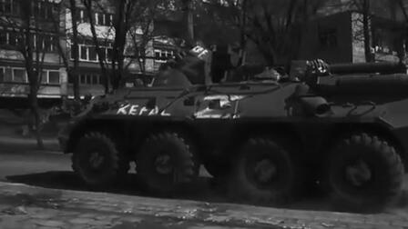 Лидер "Бахыт-Компота" поблагодарил "СерьГу" за трек о жизни Донбасса