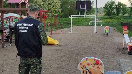 Мальчик умер после падения на него футбольных ворот на Ставрополье