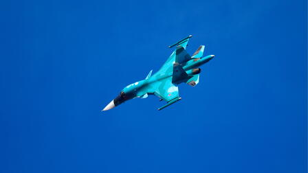 Экипаж сверхзвукового истребителя Су-34 ударил по ВСУ в Курской области