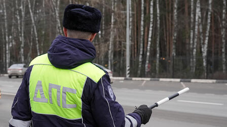 Силовики начали проверку автомобилей в районе проведения КТО в Махачкале