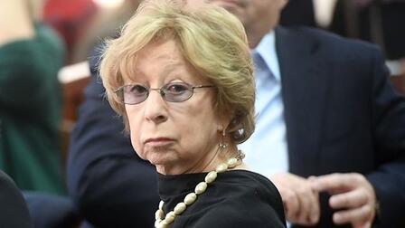 Ахеджакова назвала "героем времени" признанного педофилом Дмитриева