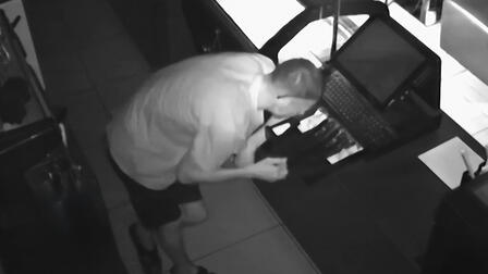 Сперва полакомился десертом: хромой вор объел и обокрал кафе в Кирове