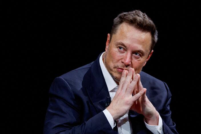 Военная операция Starlink на Украине: кому служит Илон Маск. Фото: © REUTERS/Gonzalo Fuentes