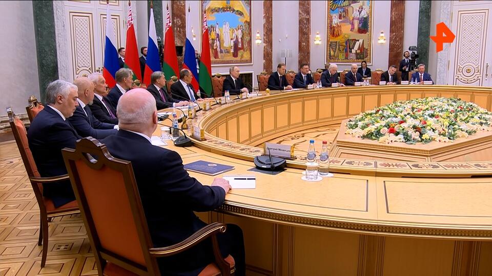 Путин назвал высокие технологии приоритетом в сотрудничестве с Белоруссией