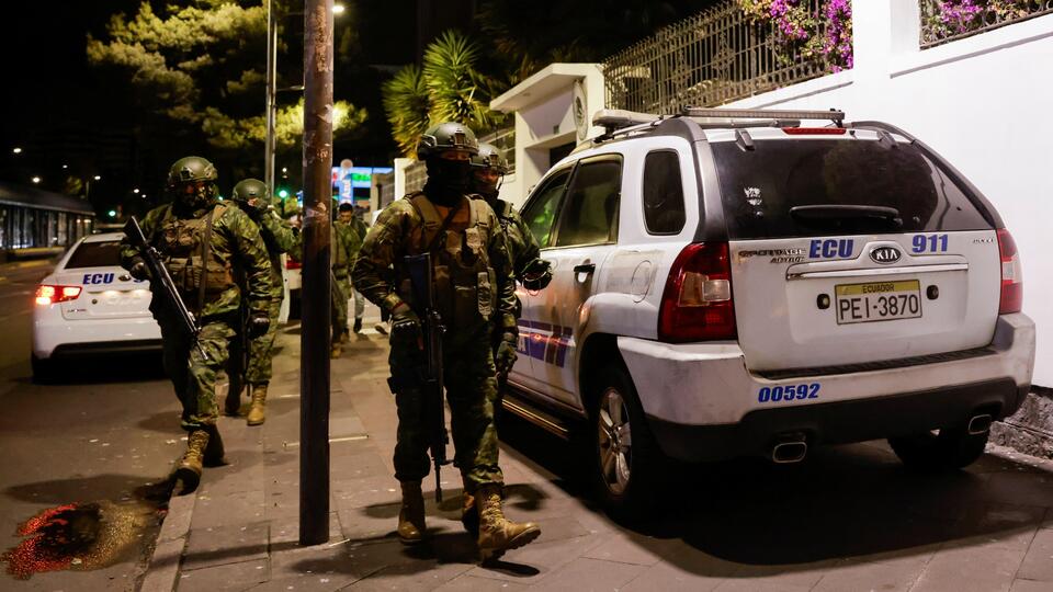 Силовики в Эквадоре штурмом взяли посольство Мексики