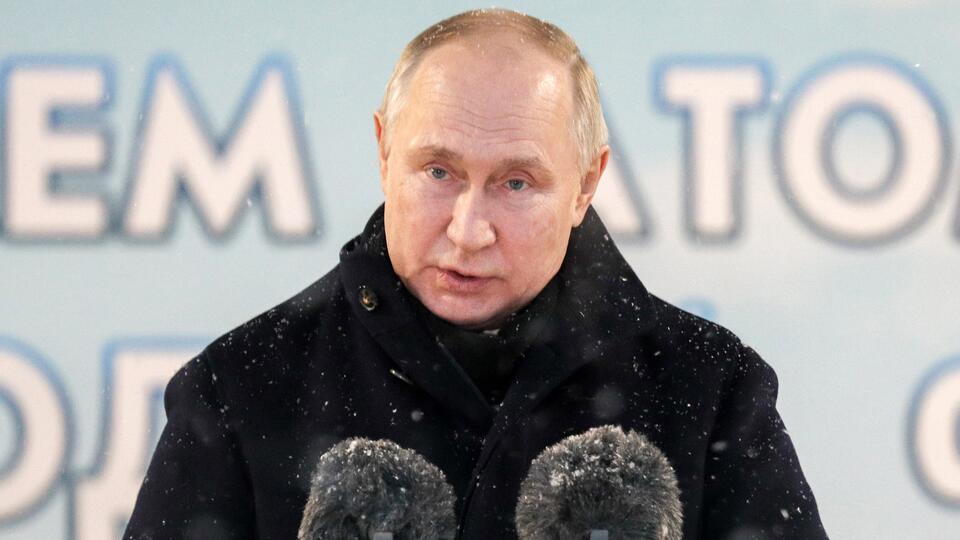 Путин назвал освоение Арктики приоритетом для обороны и энергопотенциала РФ