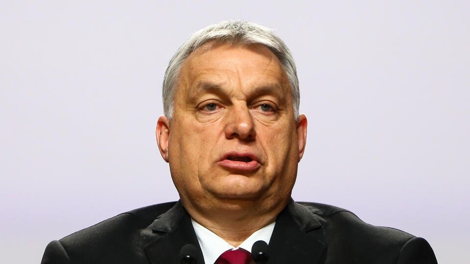 Орбан заявил, что Запад хочет 