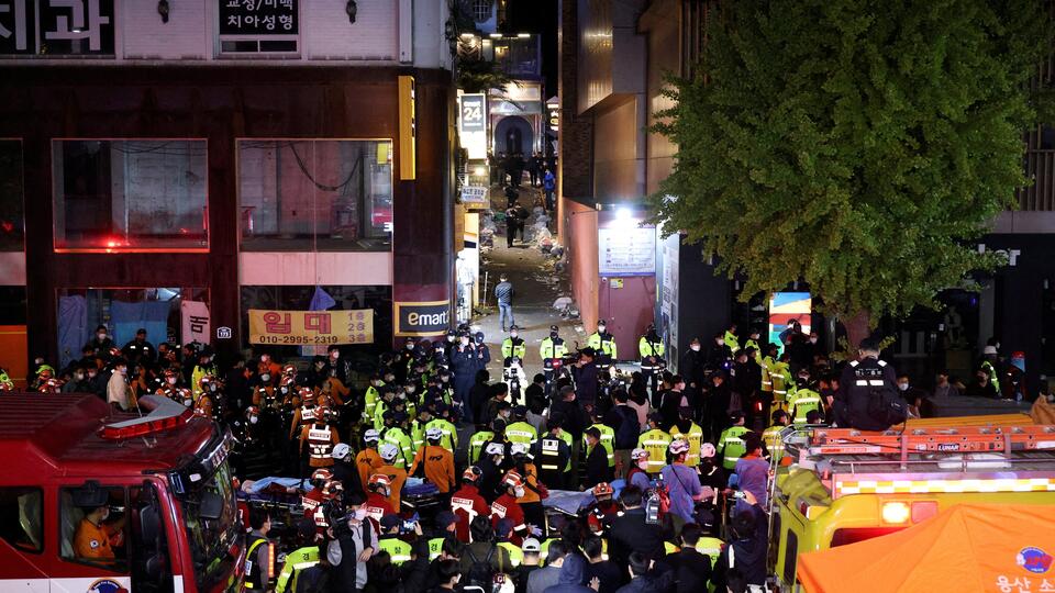 Ужасы Хэллоуина в Сеуле: страшная давка унесла более 150 жизней, 320 человек пропали без вести