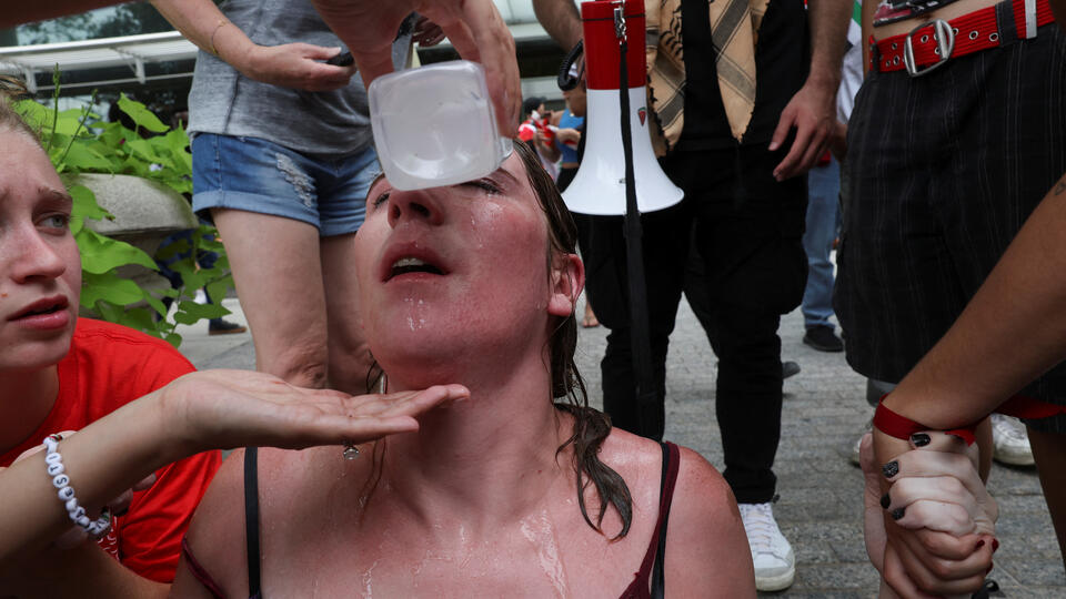Полиция в США распылила перцовый газ против участников протестов у Капитолия