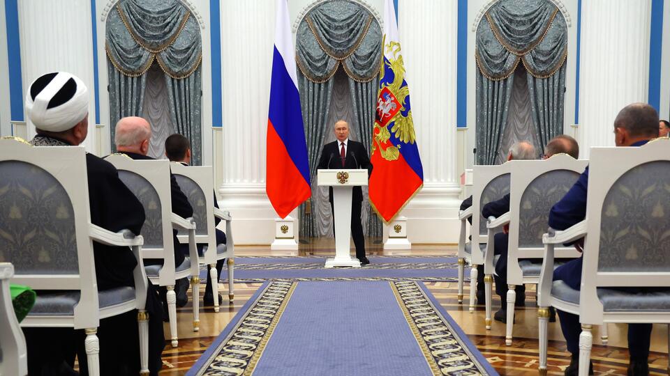 Путин вручил государственные награды в Кремле: главное