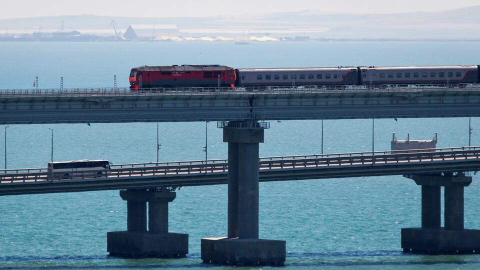 Поезда из Крыма в Москву и Петербург проследуют через Крымский мост