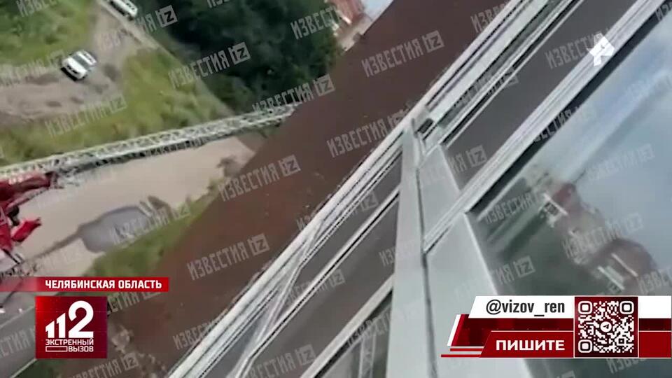 Спасатель поймал девушку, упавшую с шестого этажа в Челябинске