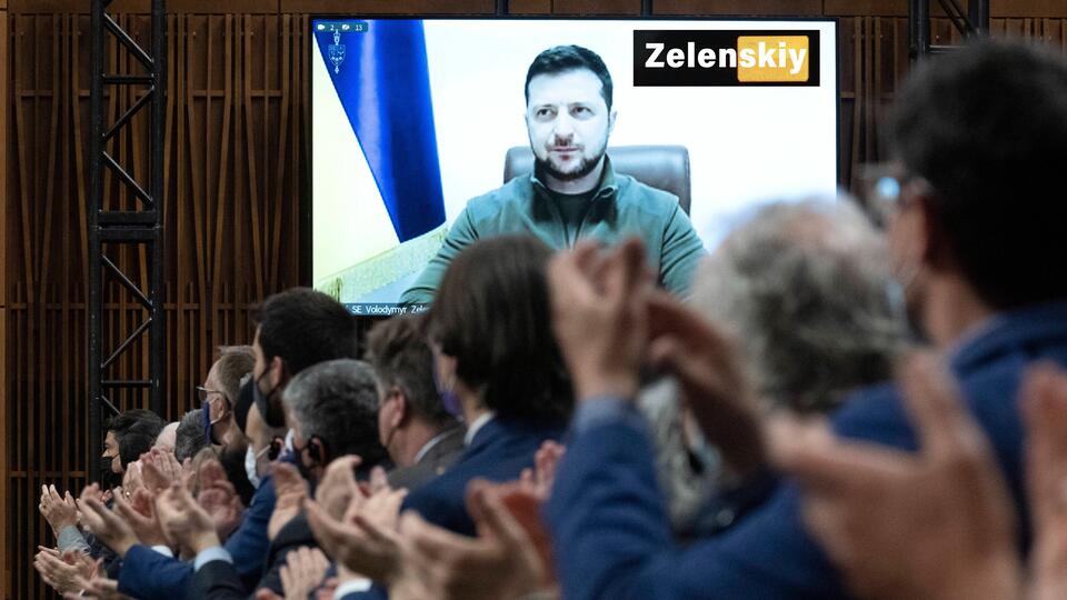 Групповая оргия режима Зеленского