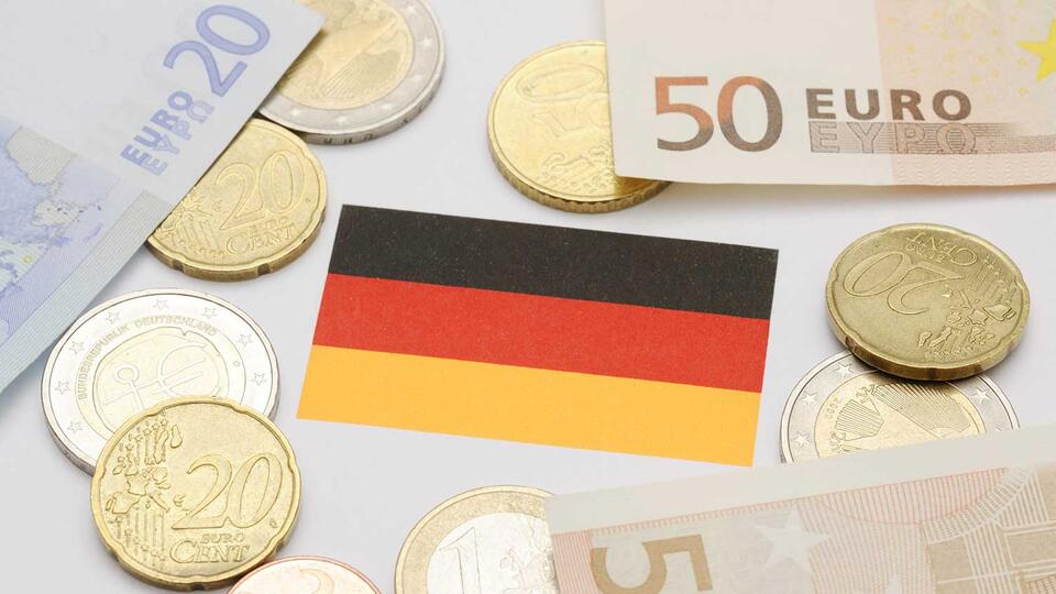 Две трети жителей Германии сократили расходы из-за инфляции