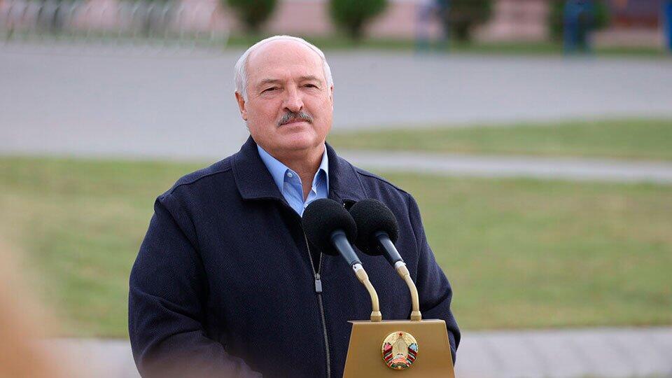 Лукашенко рассказал, куда спускает ноты Литвы об опасности БелАЭС