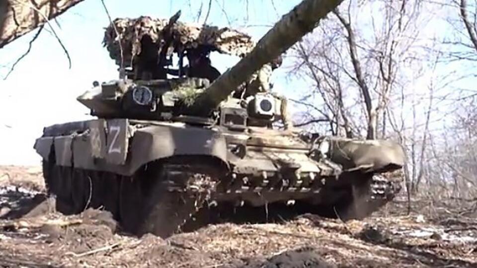 Невидимый кошмар: танки Т-90 ВС РФ продавливают оборону ВСУ под Купянском