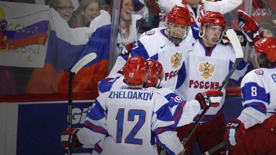 Сборная России вышла в полуфинал юниорского ЧМ по хоккею