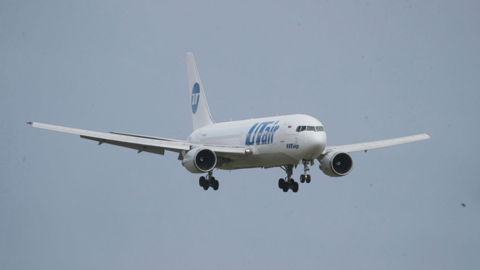 Utair выплатит штраф за задержку на 15 часов рейса из Новосибирска