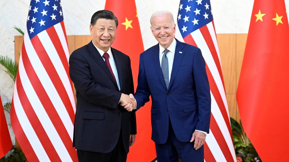 Си Цзиньпин: китайско-американские отношения ждет "светлое будущее"