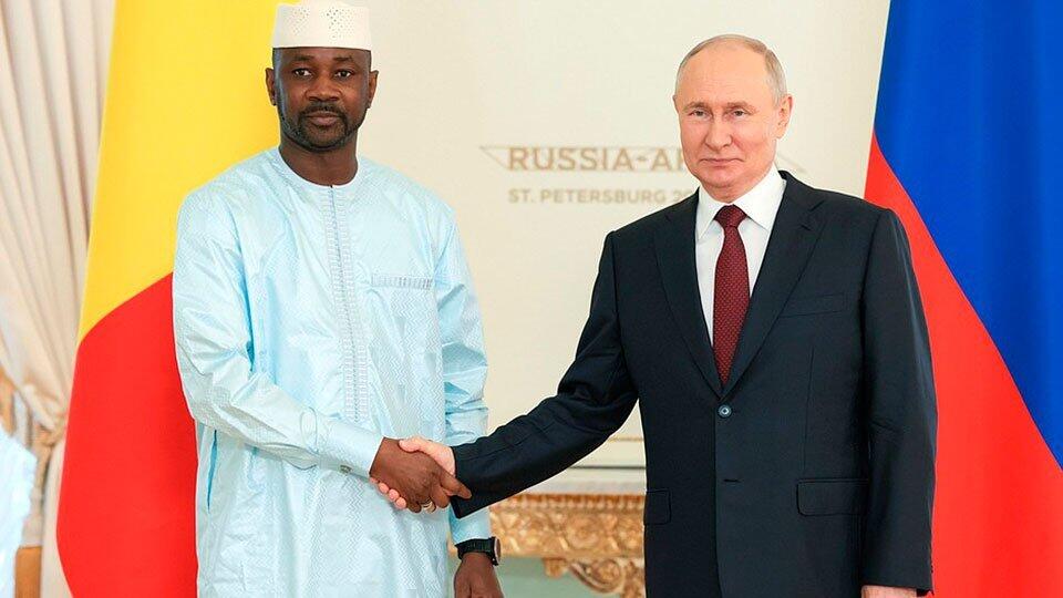 Президент Мали поздравил Путина с победой на выборах президента РФ