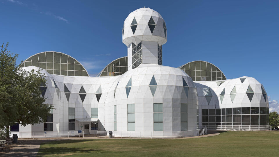 Провальный американский эксперимент "Биосфера-2". Фото: © imago/imagebroker/TASS