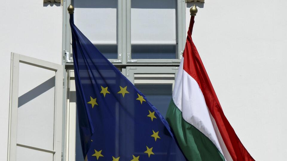 FT: Венгрия помешала Евросоюзу отправить прибыль с активов РФ на оружие для ВСУ