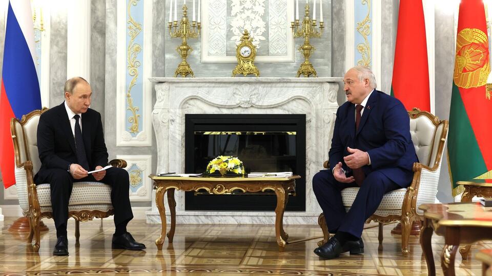 Путин: Запад проявляет враждебность по отношению к России и Белоруссии