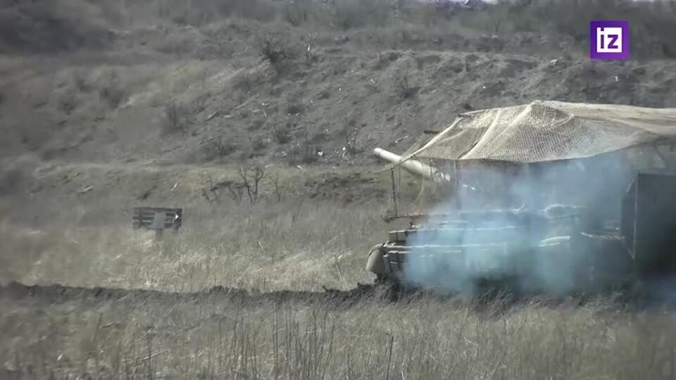Экипажи танков Т-72Б3 прямой наводкой уничтожил опорник ВСУ в ДНР
