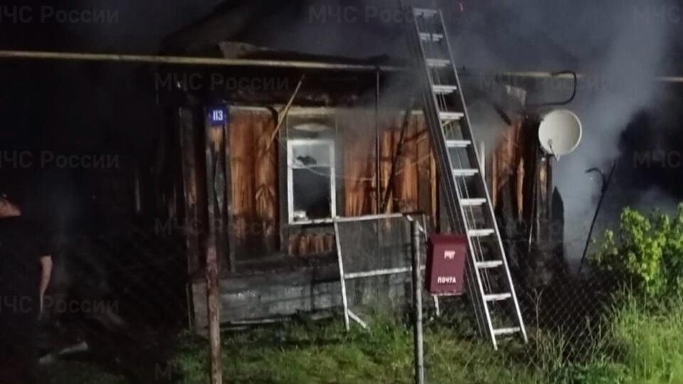 Три человека погибли в результате пожара в частном доме в Мордовии