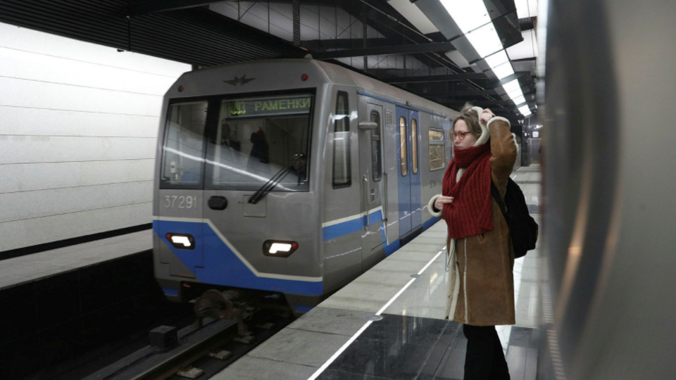 На БКЛ метро Москвы увеличили интервалы движения поездов