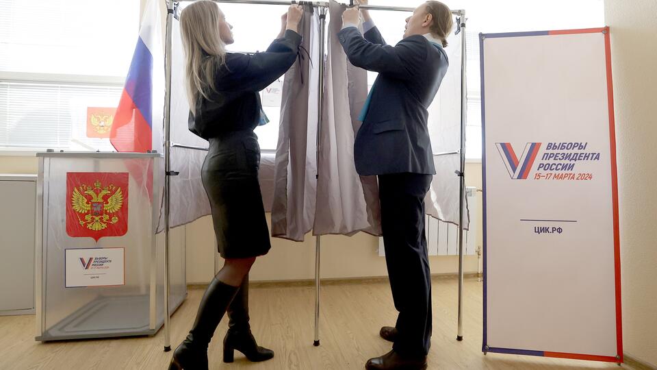 Открылись избирательные участки в Сахалинской и Магаданской областях