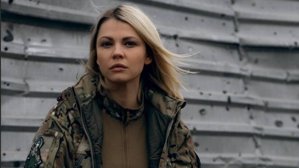 Уволенная помощница Залужного оказалась экс-солисткой поп-группы из РФ