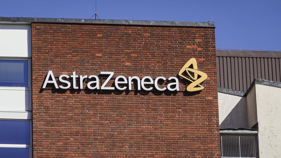 18 стран отказались от вакцины AstraZeneca