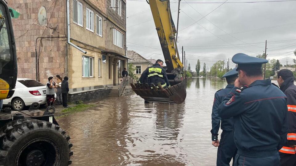 Минобороны РФ предложило свою помощь Армении в ликвидации последствий наводнений