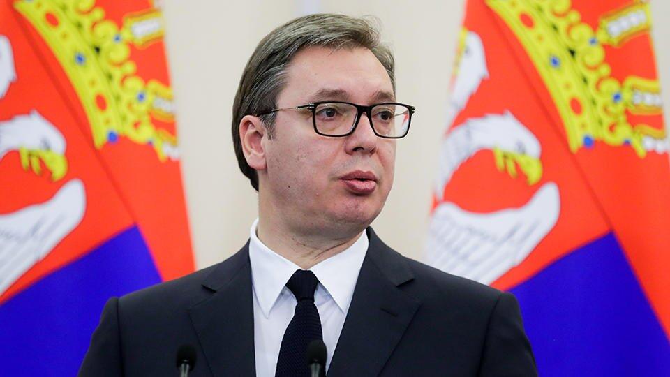 Президент Сербии рассказал о внешнем давлении из-за авиасообщения с РФ