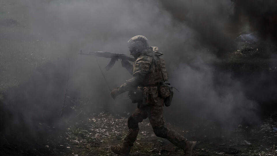 В какие подразделения набирают молодых бойцов. Фото: © REUTERS/Gleb Garanich