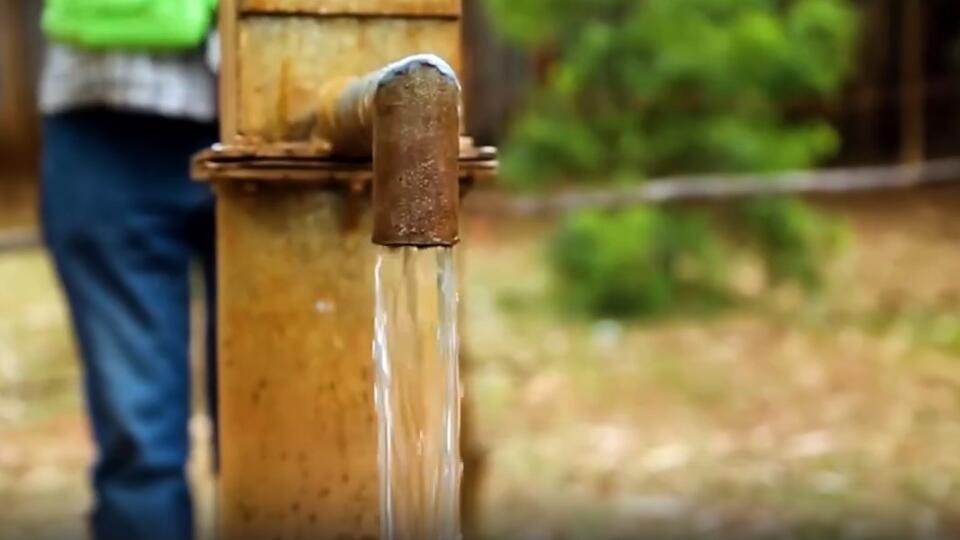 15 литров питьевой воды можно добыть в день из воздуха. Фото: © Скриншот видео