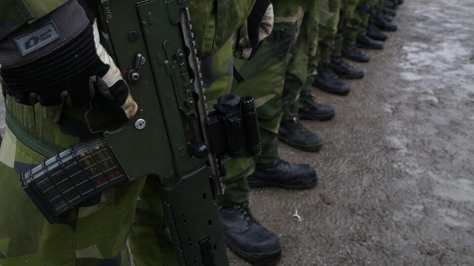 Армия мажореток: НАТО страдает из-за 